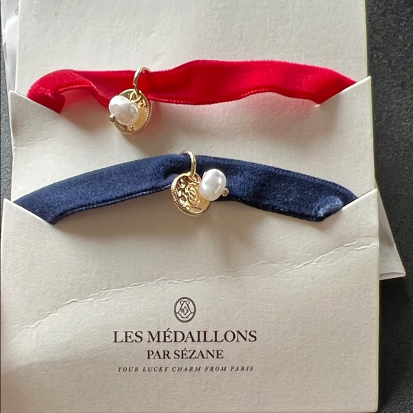 Sezane 🇫🇷 Bundle of Red Velvet Scrunchie and Velvet Bracelet Set Brand NEW